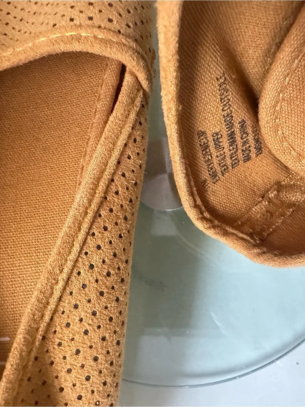 Toms lightweight size